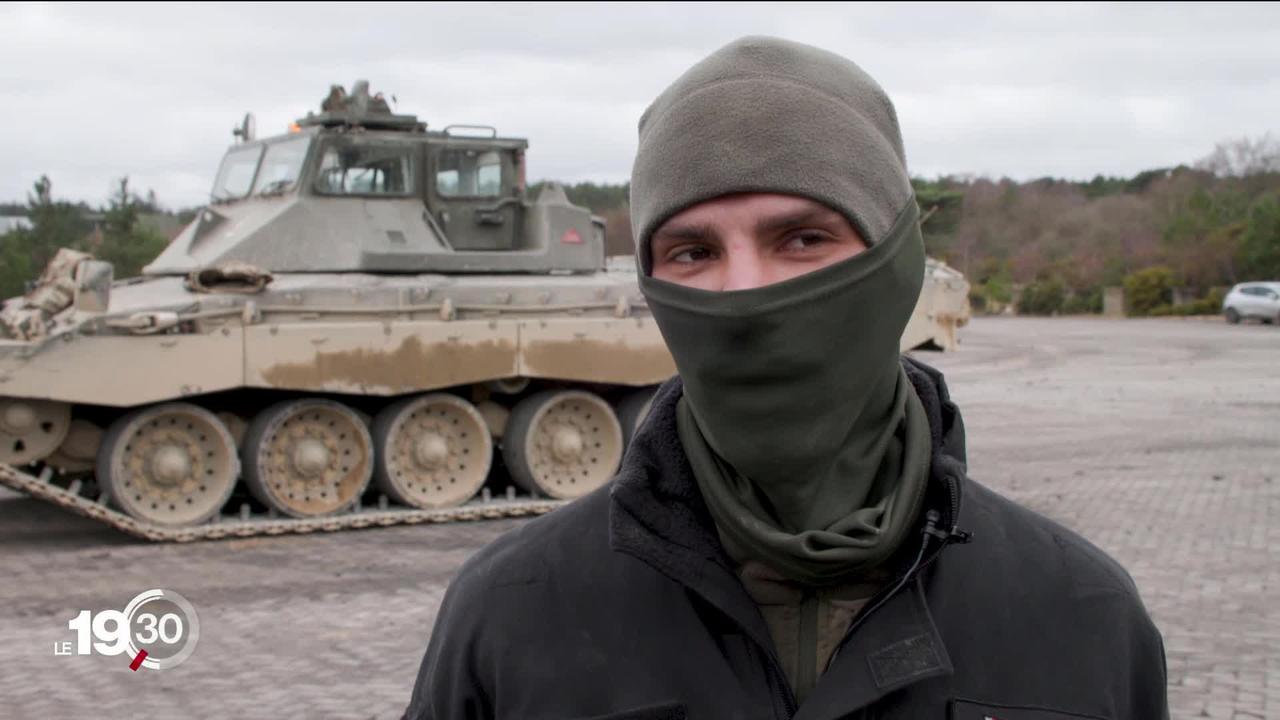 Des soldats ukrainiens sont formés au Royaume-Uni à la conduite des chars d'assaut promis par l'armée britannique