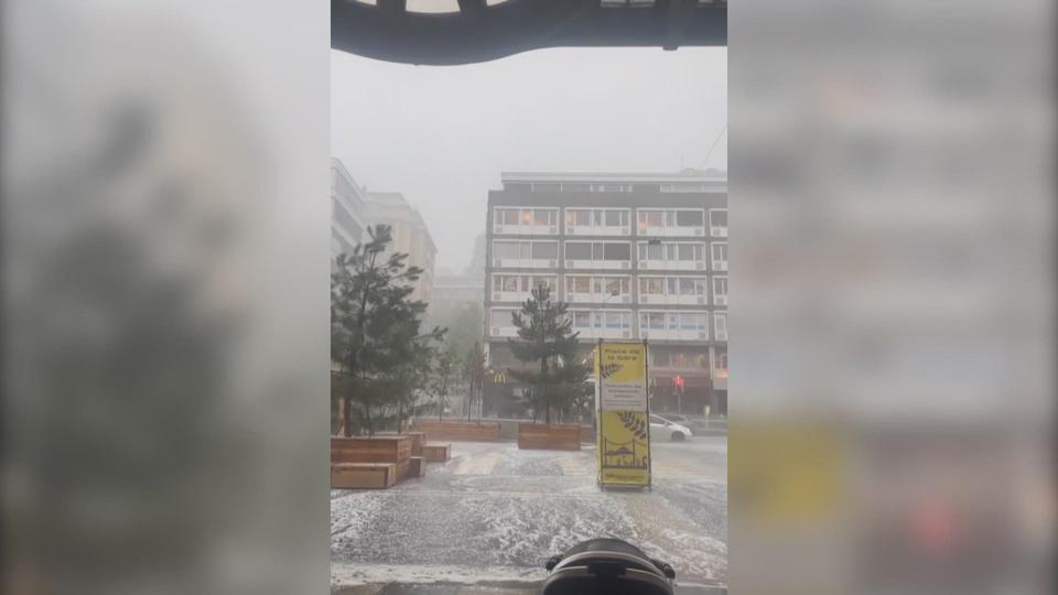 La gare de Lausanne sous la grêle