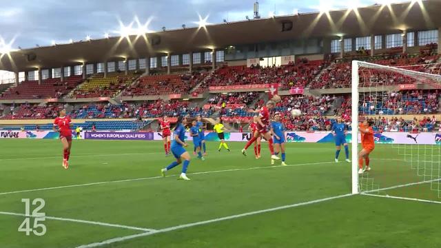 L'équipe suisse féminine de football termine le tour préliminaire de l'Euro 2025 par une victoire contre l’Azerbaïdjan