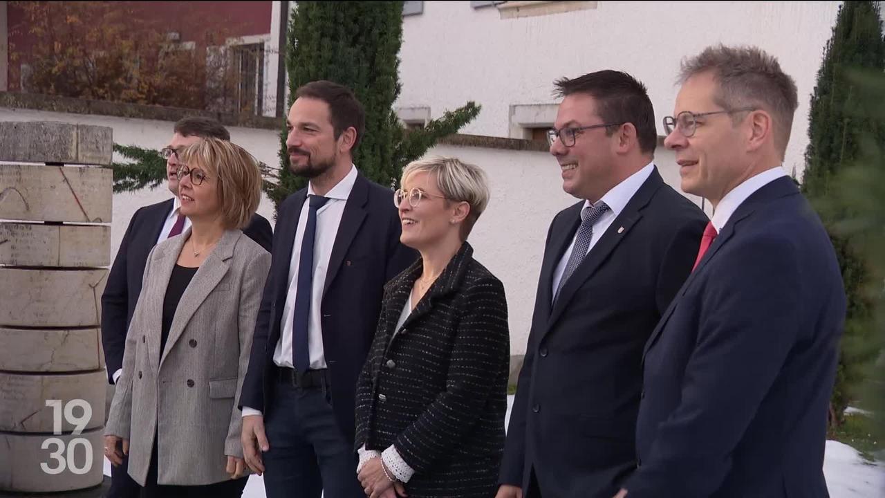 Le Centre retrouve son 2ème siège au gouvernement jurassien. Stéphane Theurillat remporte l'élection complémentaire au 1er tour