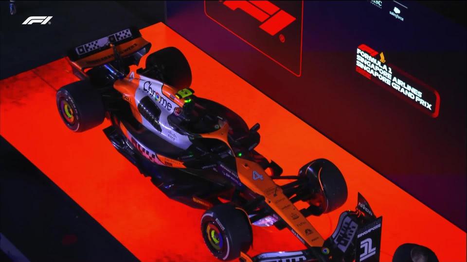 GP de Singapour (#18): Lando Norris (GBR) confirme sa forme sur ce circuit et termine en tête devant M. Verstappen (NED)