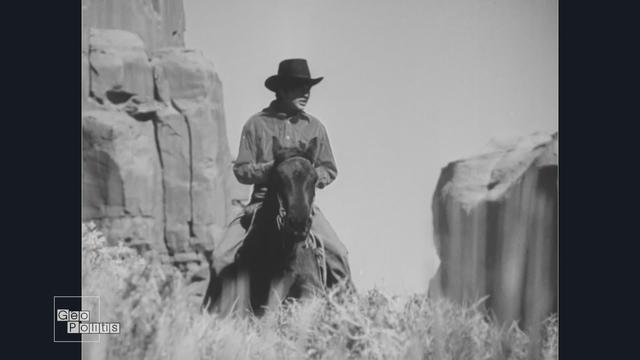 Avec le western, le cinéma diffuse le modèle américain