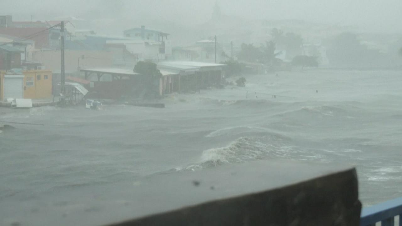 L'ouragan Béryl déferle sur le sud de la Martinique
