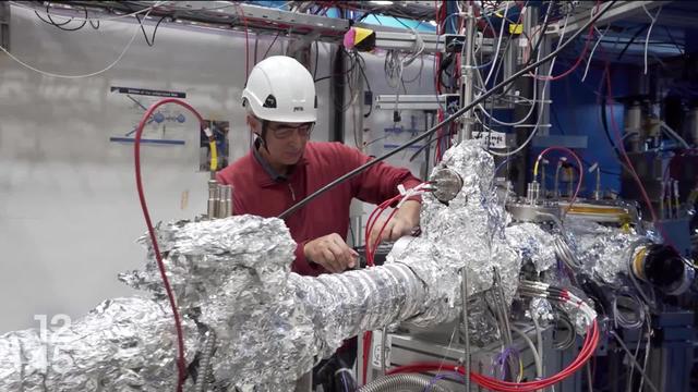 Rencontre avec Patrice Perez et Dimitra Tsionou, deux scientifiques du CERN, qui travaillent sur l'infiniment petit