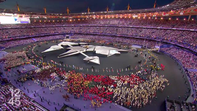 Lors de la cérémonie de clôture hier soir, Paris a passé le relais à Los Angeles qui accueillera les prochains JO en 2028