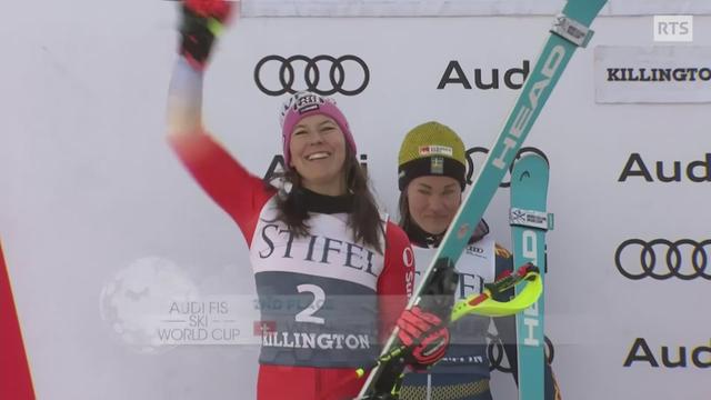 Killington (USA), slalom dames: la cérémonie et l'hymne suisse en l'honneur de Camille Rast