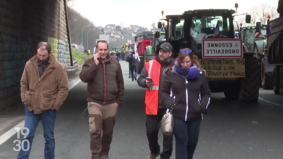 En France, la colère des agriculteurs ne faiblit pas malgré les concessions accordées par la Commission européenne