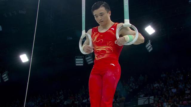 Finale anneaux, messieurs: l'or et l'argent sont pour la Chine, E. Petrounias (GRE) en bronze