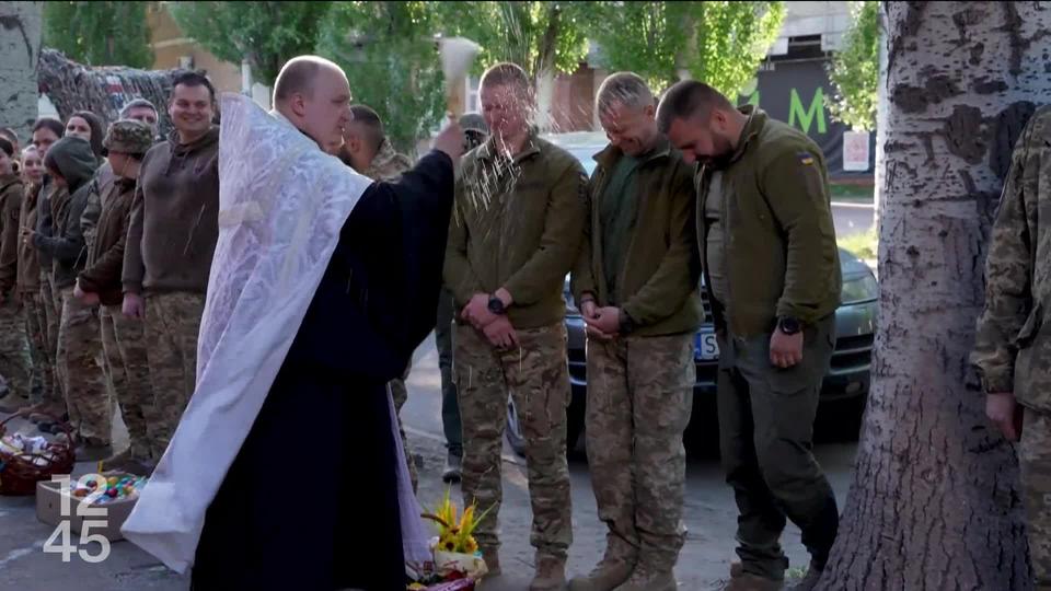 Les croyants orthodoxes qui fêtent Pâques ce dimanche sont largement mobilisés pour des combats patriotiques cette année