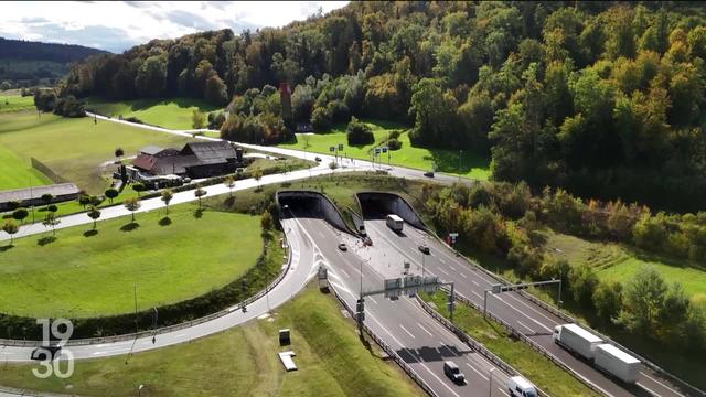 Retour sur l’histoire des autoroutes en Suisse. Un réseau datant de 1959, qui s’est grandement développé avec le temps, mais qui continue d’être saturé