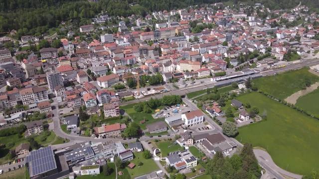 Saint-Imier (BE), une cité horlogère dans la campagne du Jura bernois