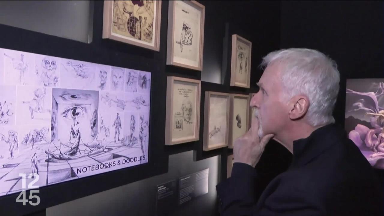 Le réalisateur James Cameron dessine ses films avant de les filmer. Une exposition à Paris présente son travail de dessinateur