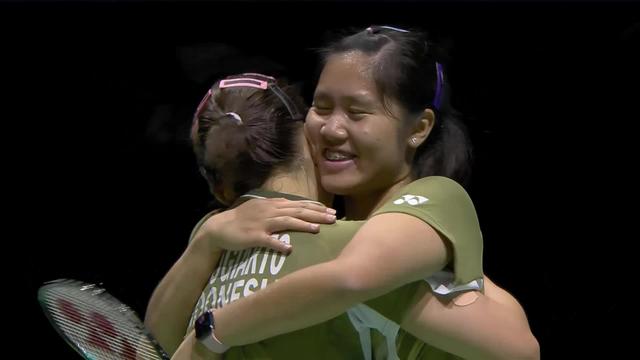 Finale double dames, Mayasari-Sugiarto (INA) – Hsu-Lin Wan (TPE) (13-21 ; 21-16 ; 21-8): les Indonésiennes renversent la vapeur et s’imposent en 3 manches