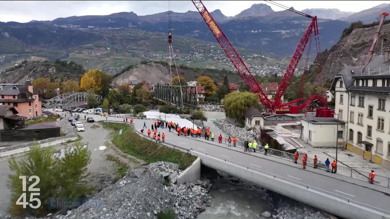 Première étape des travaux de sécurisation contre les crues en Valais, le pont ferroviaire entre Sierre et Chippis a été démonté