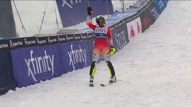 Killington (USA), slalom dames, 1re manche: Wendy Holdener (SUI) commet une faute avant le mur