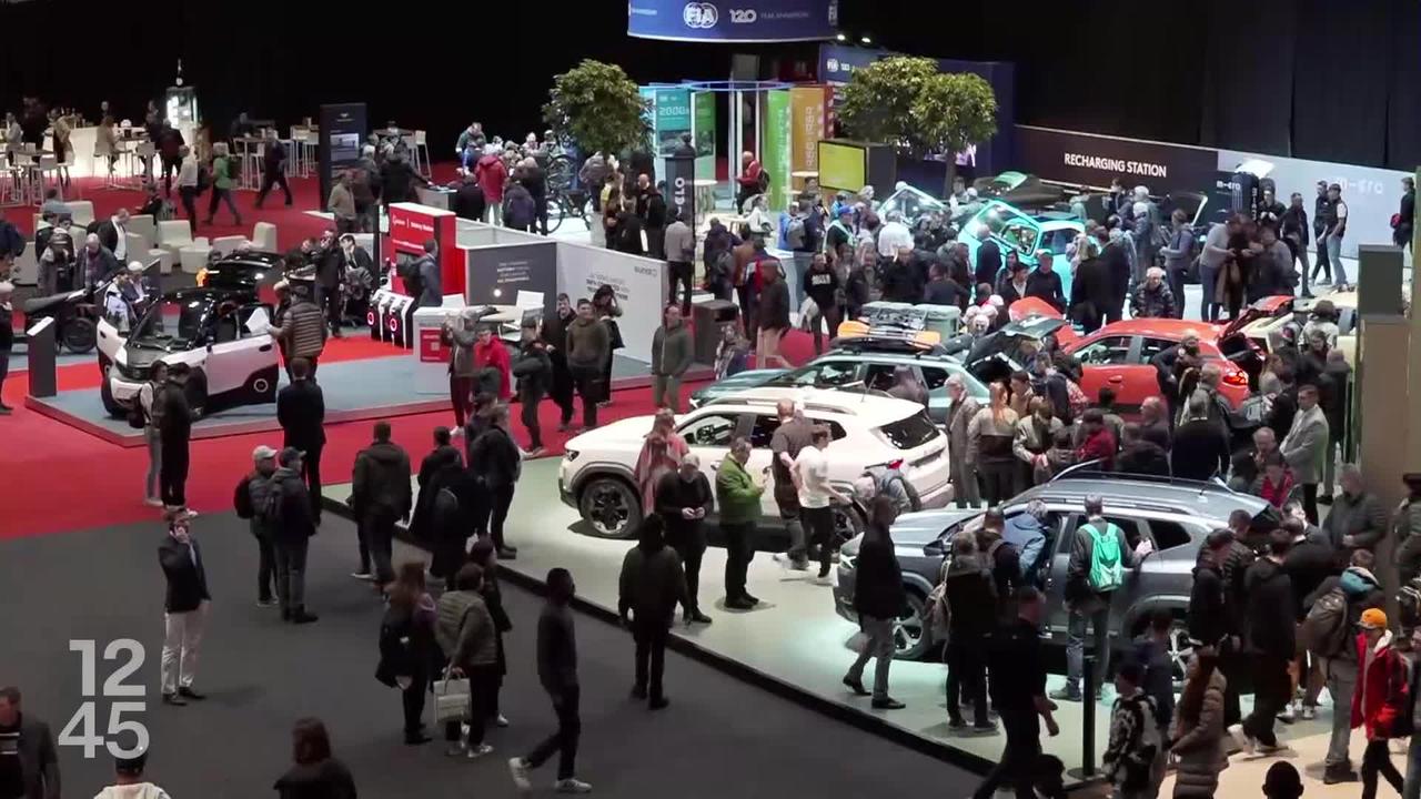 Le Salon de l’Auto de Genève ouvre ses portes au public après 4 ans d’absence en raison de la pandémie.