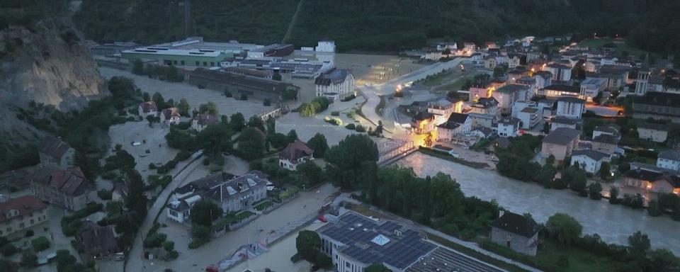 Images par drone de la crue du Rhône à Sierre