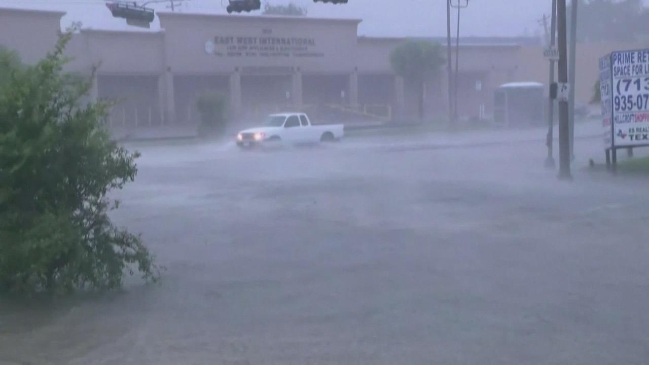 La tempête Béryl frappe le sud des Etats-Unis et fait cinq morts