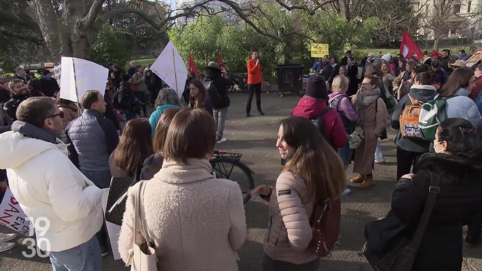 À Genève, les enseignants du secondaire I débrayent depuis lundi matin. Ils protestent contre la hausse annoncée des heures d'enseignement