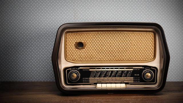 La radio. [Depositphotos - Stokkete]