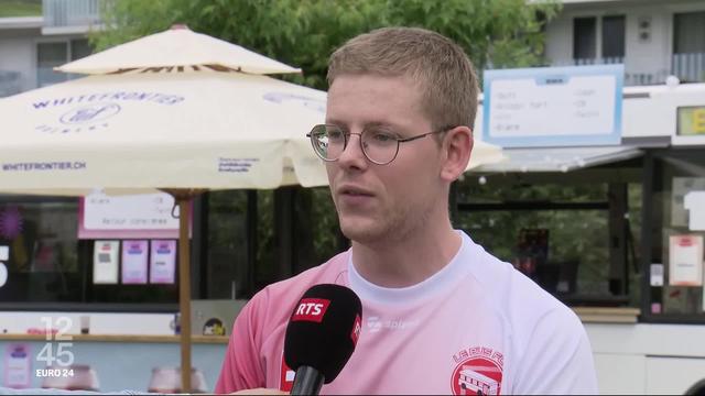 Euro 2024 : Odessa Blanc prend la température à la fanzone de Fully (VS) avec Bastian Mermoud de l’association des Amis du bus