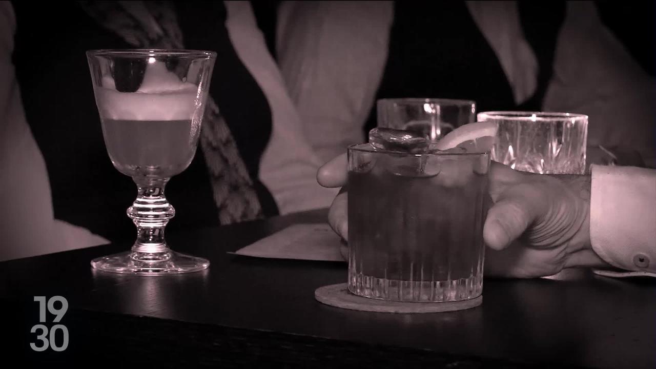 Les speakeasies, des bars clandestins pendant la prohibition américaine, connaissent un nouveau succès en Suisse romande