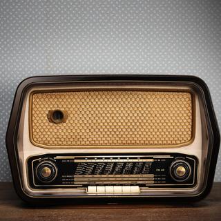 La radio. [Depositphotos - Stokkete]