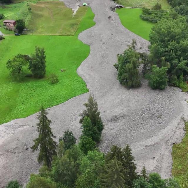Une nouvelle lave torrentielle se déverse en ce moment en Valais dans le Val de Bagnes. Le point avec Romain Boisset