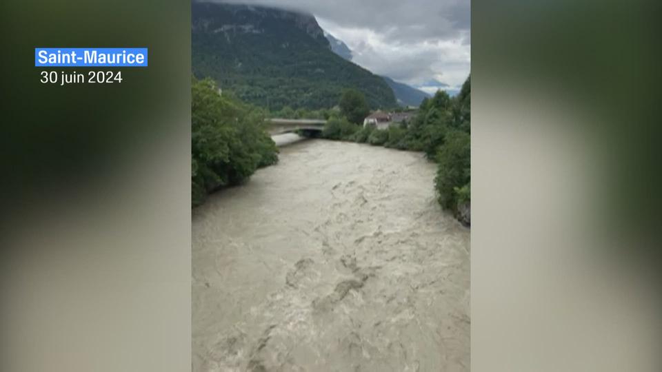 Fort débit pour le Rhône dans la région de Saint-Maurice.