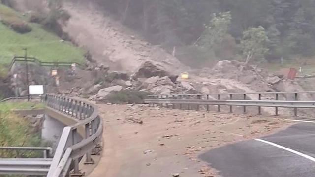 En Valais, la vallée de Saas à nouveau coupée du monde après un éboulement