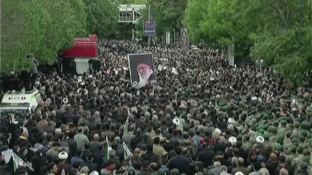 Des milliers d'Iraniens se rassemblent pour le début des funérailles du président Ebrahim Raïssi