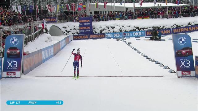 Hochfilzen (AUT), poursuite 10km dames: Lou Jeanmonnot (FRA) remporte la poursuite devant les Allemandes Voigt et Preuss