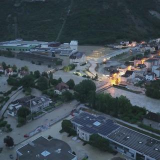 Images par drone de la crue du Rhône à Sierre [RTS]