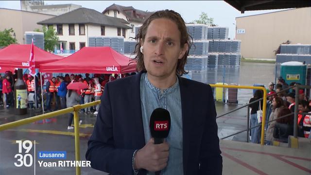 Le journaliste Yoan Rithner revient sur la grève entamée vendredi par le personnel de Vetropack à Saint-Prex dans le canton de Vaud