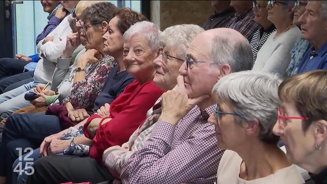 A Fribourg, des seniors sensibilisés face aux arnaques sur internet