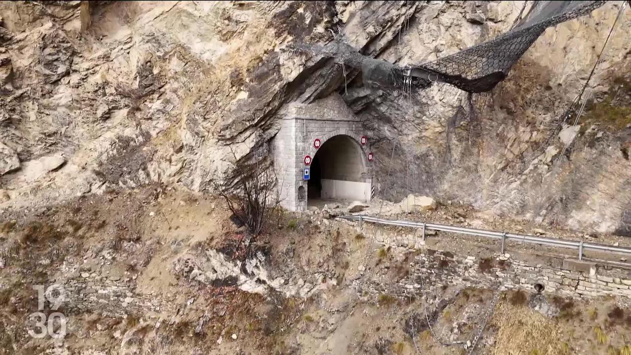 Un important éboulement bloque depuis lundi la route principale d'accès au Val d'Anniviers