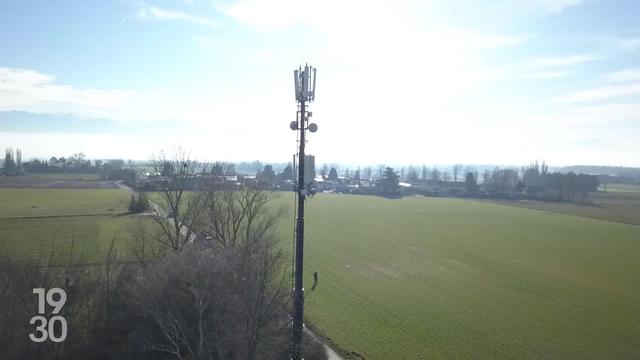 La RTS a obtenu des données inédites sur les antennes 5G en Suisse. Elles dévoilent d'importantes disparités entre les trois opérateurs du pays et les régions