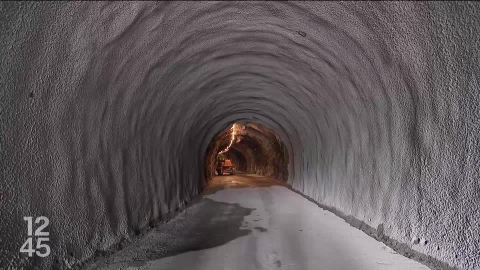 Les travaux de consolidation ont commencé dans le tunnel qui relie Riddes à Isérables (VS), après l’éboulement survenu il y a trois mois