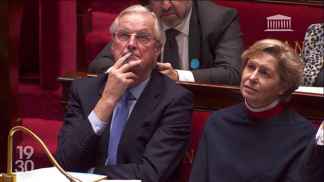 En France le gouvernement Barnier vit peut-être ses dernières minutes, menacé par une motion de censure