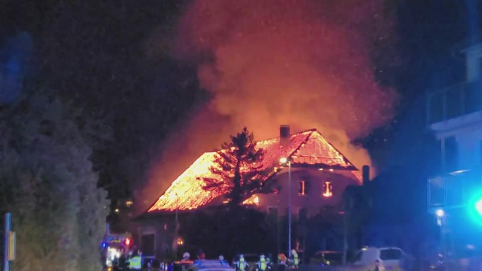 Une ferme inhabitée en proie aux flammes à Cheseaux-sur-Lausanne