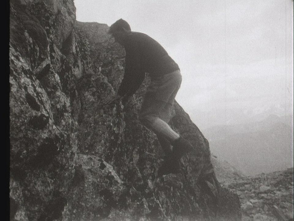 ECOLE D'ALPINISME LA FOULY VALAIS:DEPART POUR LA CABANE D'ORNY - 64.05.27