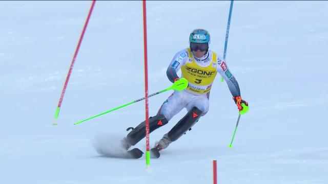 Alta Badia (ITA), slalom messieurs, 1re manche: Timon Haugan (NOR) survole le premier tracé