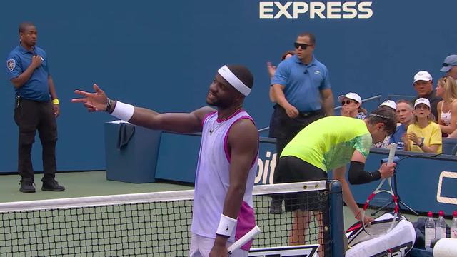 2e tour, A.Shevchenko (KAZ) - F.Tiafoe (USA) (4-6; 1-6; 0-1): l'Américain contraint son adversaire à l'abandon au 3e set