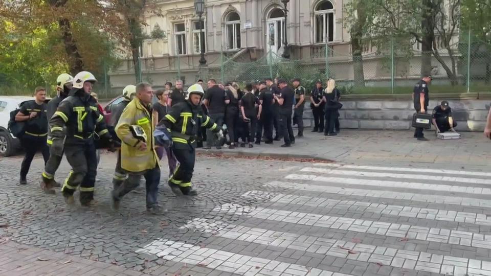 Des frappes sur Lviv font au moins sept morts et une trentaine de blessés