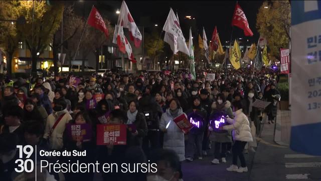 En Corée du Sud, la population est en colère après la tentative de coup d'état du président. En conséquence, une motion de destitution devrait être votée samedi