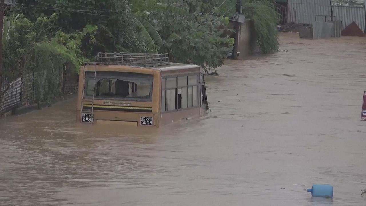 Des pluies diluviennes ont fait plus de 100 morts au Népal