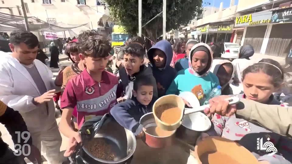 Dans la Bande de Gaza, plus de 2 millions de civils sont menacés par la famine, selon l'ONU.