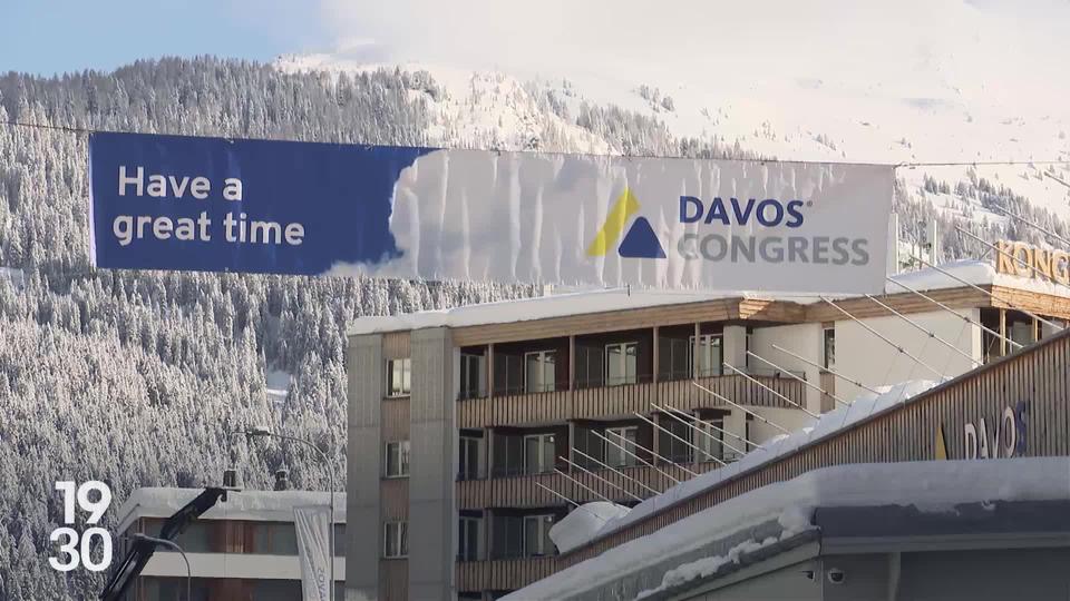 À Davos, la construction de nombreux bâtiments provisoires pour le Forum économique mondial agace une partie de la population