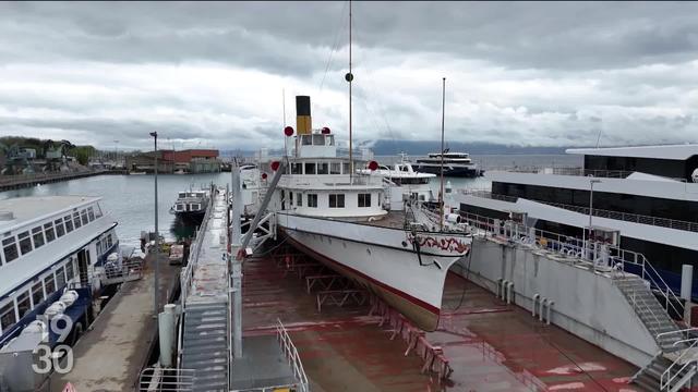 Abîmé en mars lors d'une tempête, le "Simplon" a été sorti de l'eau au chantier naval de la CGN