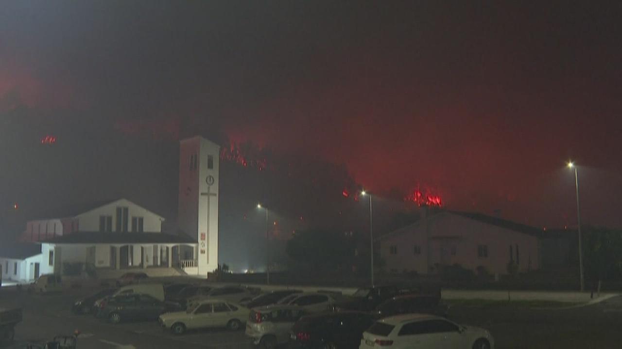 Le Portugal est frappé par de violents incendies